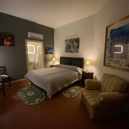 Lenzi'S Bottega And Gallery Suites Vicopisano Екстер'єр фото